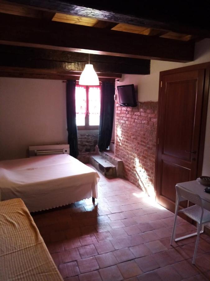 Casa Del Vicolo Verde ปอนเตรโมลิ ภายนอก รูปภาพ
