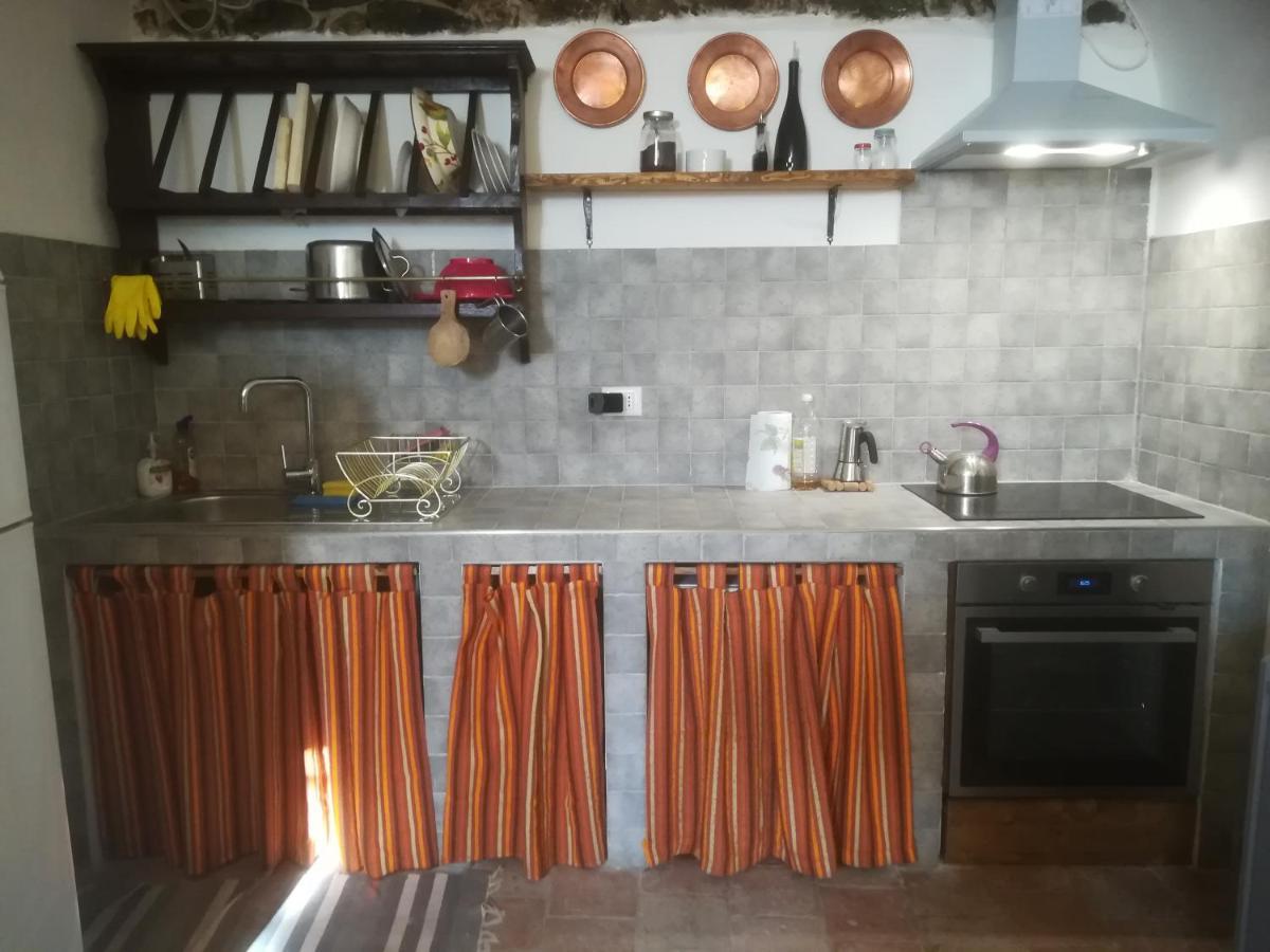 Casa Del Vicolo Verde ปอนเตรโมลิ ภายนอก รูปภาพ